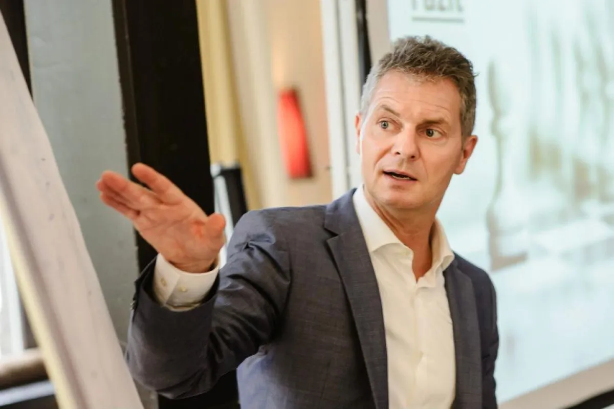 Dirk Kreuter stellte beim AIKA-Thementag ein konsequentes Empfehlungsmarketing in den Vordergrund.