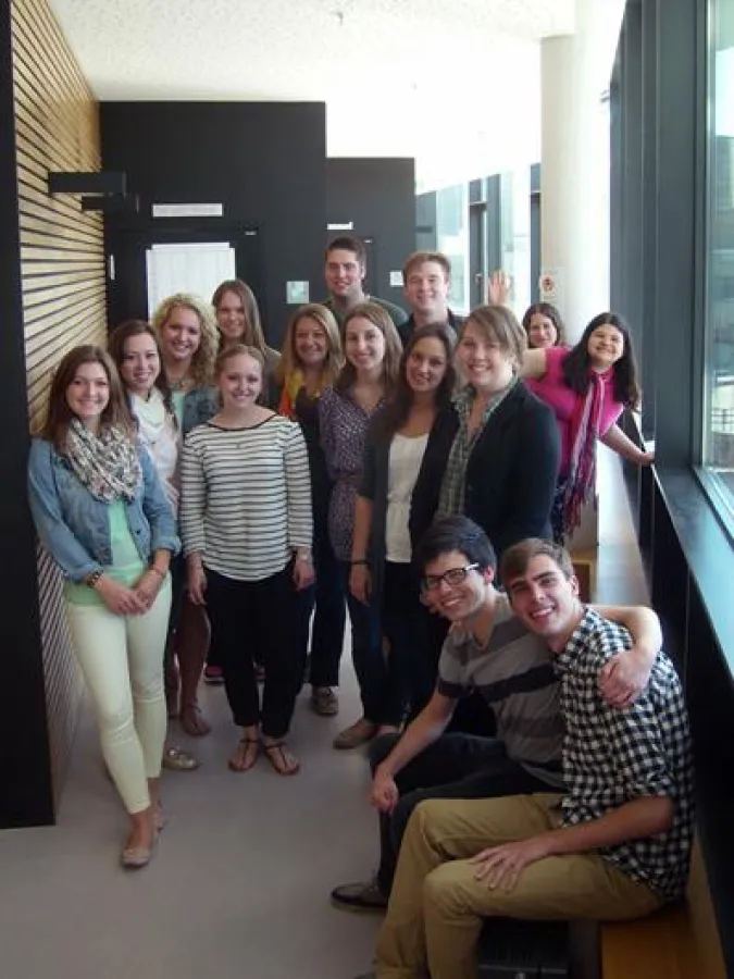 Die 14 Studenten der Ohio University bei mephisto 97.6.