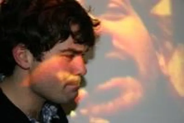 Bild: "wHAT hAPPENS wHEN i tOUCH yOUR wORLD" Ausstellung