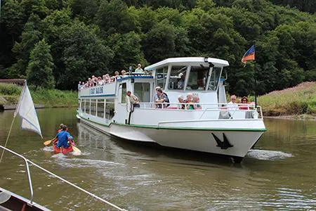 Bild: Schifffahrt bleibt auf der Lahn