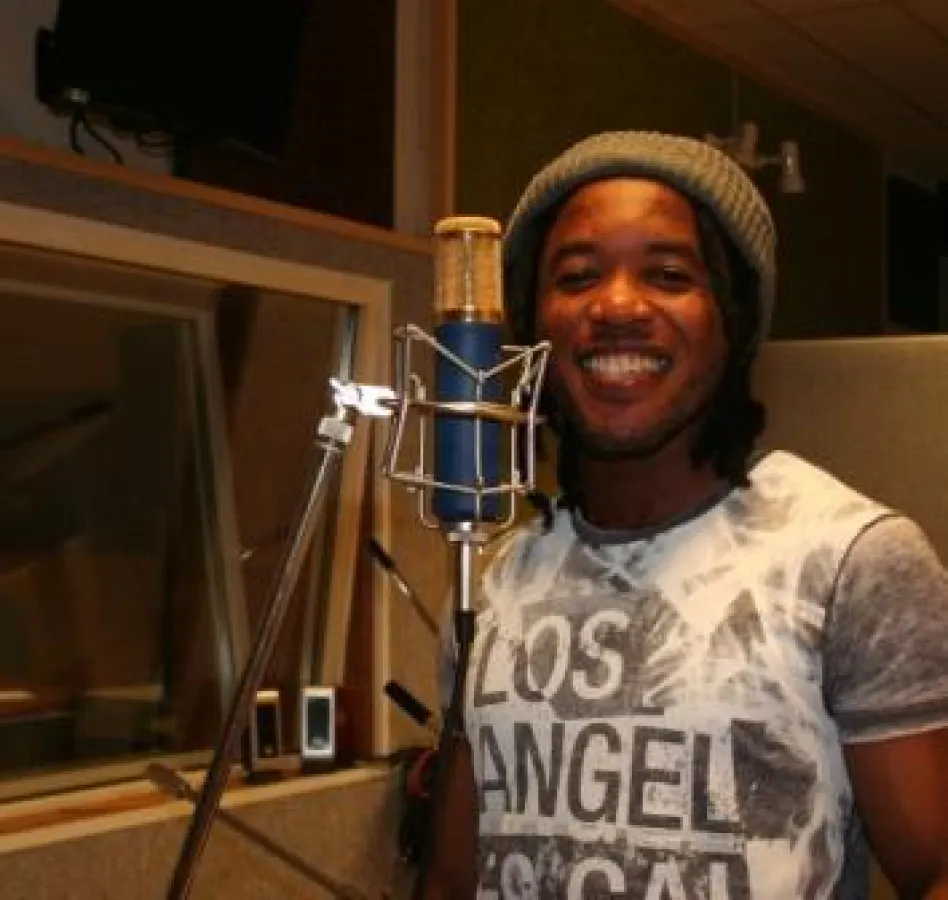 Norio im Studio an seinem Lieblingsplatz