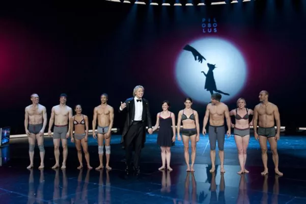 Bild: PILOBOLUS präsentiert SHADOWLAND