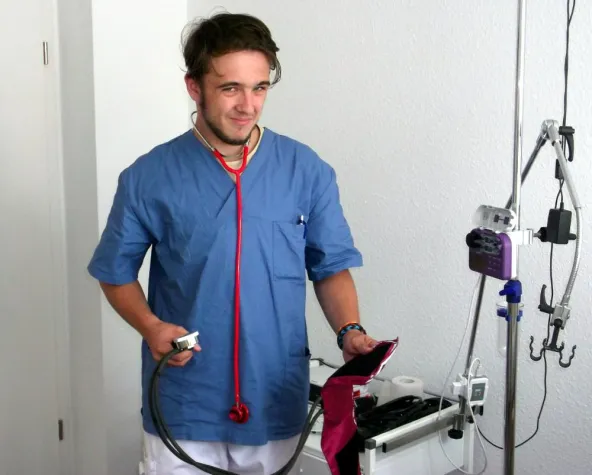 Bild: Ausbildung in der Altenpflege – so gut wie sicher