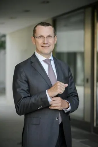 Vinnolit-Geschäftsführer Dr. Schellerer wird `Vice President – Europe & Asia Vinyls Chemicals´ bei Westlake Bild: Vinnolit-Geschäftsführer Dr. Schellerer wird `Vice President – Europe & Asia Vinyls Chemicals´ bei Westlake