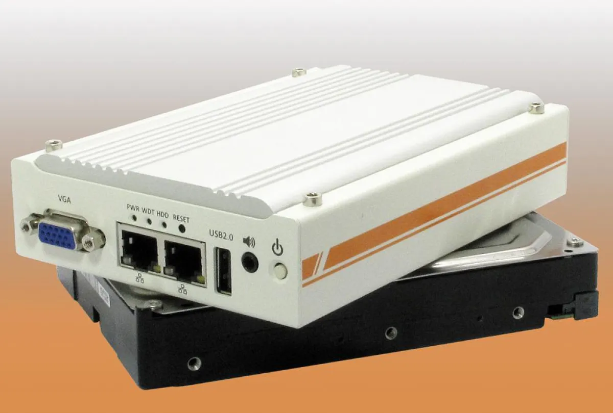 Ultrakompakter, lüfterloser Controller Acceed POC-120 mit Gigabit-PoE und USB 3.0