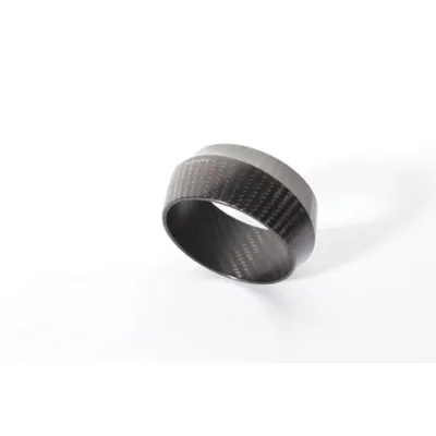 Bild: PURISME Carbon Armreifen - Der schwarze Diamant