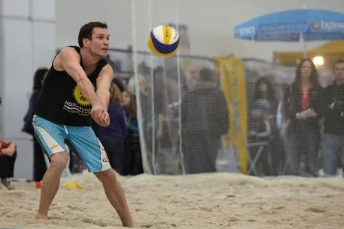 Beachvolleyball auf der f.re.e - Erhard Sport stellt Spielfelder für 1. Bayerischen Indoor-Meisterschaften Bild: Beachvolleyball auf der f.re.e - Erhard Sport stellt Spielfelder für 1. Bayerischen Indoor-Meisterschaften