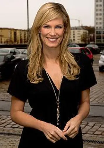 Verena Wriedt für „Perfect Ride“ bei MOTORVISION TV vor der Kamera Bild: Verena Wriedt für „Perfect Ride“ bei MOTORVISION TV vor der Kamera