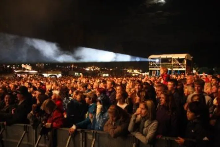 Das BAYERN 3-Dorffest kommt wieder - Jetzt bewerben für die größte Party des Jahres 2010 Bild: Das BAYERN 3-Dorffest kommt wieder - Jetzt bewerben für die größte Party des Jahres 2010