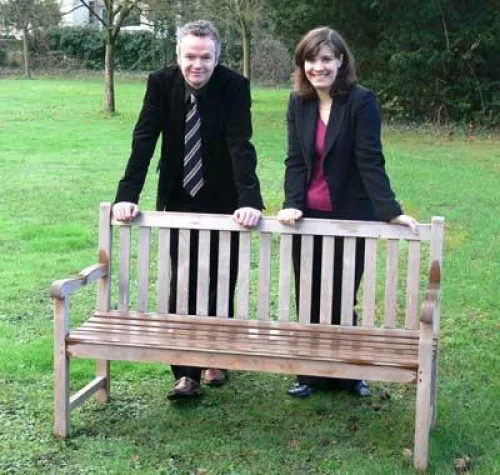 Bild: Eine Bank für die Karriere