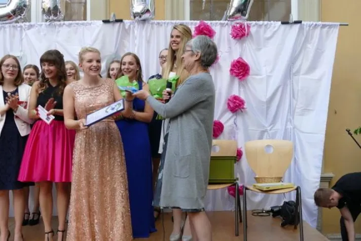 Bild: Wirtschaftswissen wird für Schüler immer wichtiger!