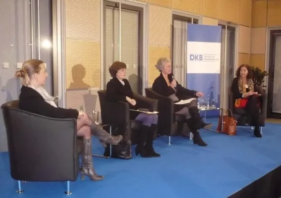 Bild: Retterinnen in der (Fachkräfte-) Not? Frauen in MINT Berufen - lebendige Podiumsdiskussion bei den BWG