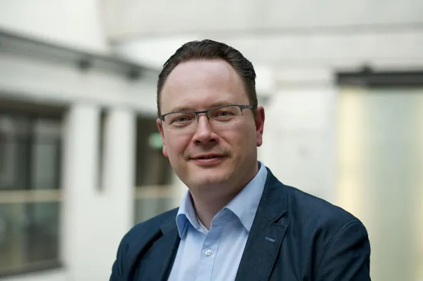 Bild: Gehörlose: Forschungskooperation zwischen Max-Planck-Institut und für MINT-Fachgebärden beschlossen