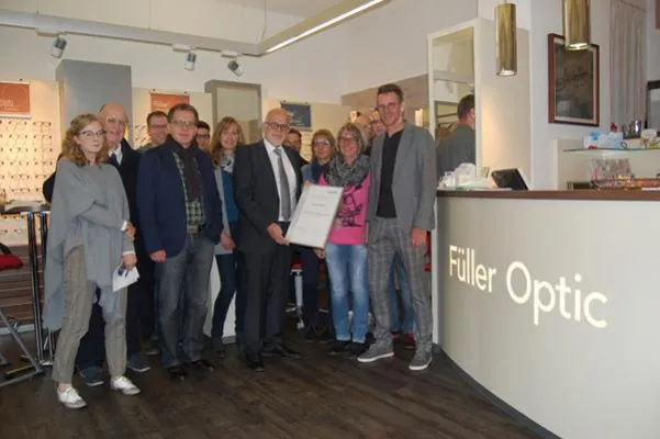 Bild: Innovationspreis für Füller Optic in Würzburg für Kundenzufriedenheit