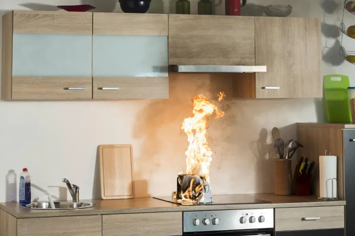 Bild: Küchenherd: Größte Brandgefahr im Haushalt