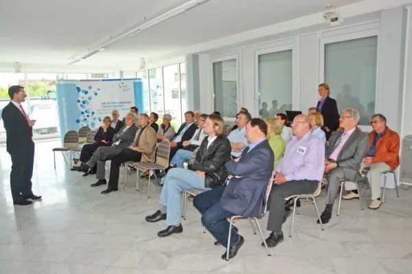 Bild: Informationsveranstaltung für den Leonberger Gemeinderat: Reinraum- und Sauberraum-Technik im Fokus