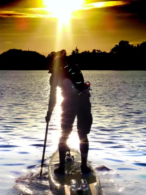 From Dusk till Dawn Stand Up Paddle Edition – Christian Hahn paddelt nonstop um Berlin Bild: From Dusk till Dawn Stand Up Paddle Edition – Christian Hahn paddelt nonstop um Berlin