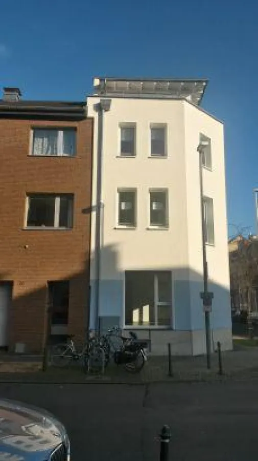 Die gemessene Breite des Rinnenkastens beträgt 0,47 Meter