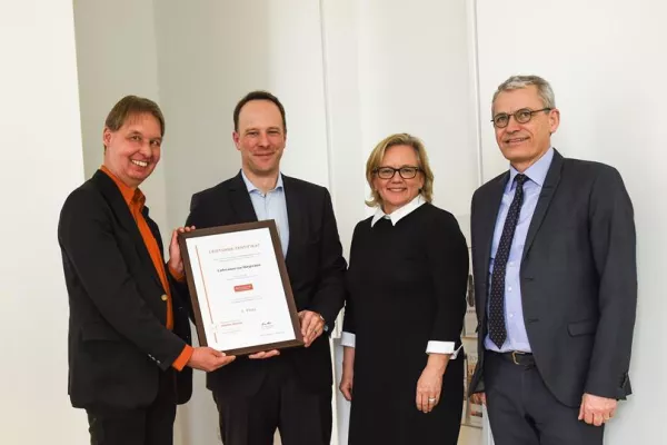 Ranking der Hörgeräte-Hersteller: ReSound belegt Platz 1 beim ‚markt intern‘-Leistungsspiegel Bild: Ranking der Hörgeräte-Hersteller: ReSound belegt Platz 1 beim ‚markt intern‘-Leistungsspiegel