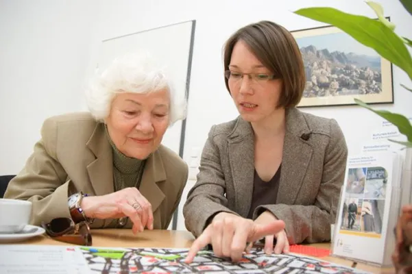 Frankfurter Stiftung für Blinde und Sehbehinderte startet Modellprojekt für Senioren Bild: Frankfurter Stiftung für Blinde und Sehbehinderte startet Modellprojekt für Senioren