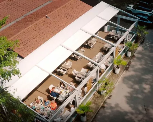Bild: Terrassenüberdachungen - Gastlichkeit zu jeder Jahreszeit