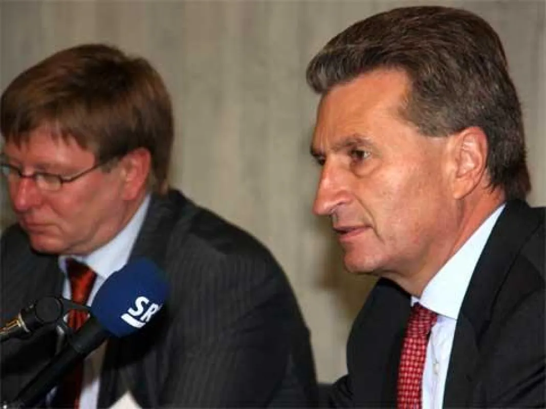 Der CDU-Ministerpräsident Günther H. Oettinger ist über die Programmqualität im Privatfernsehen entrüstet (Foto: Walter)