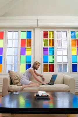 Bild: Beklebte Scheiben, die für Atmosphäre sorgen