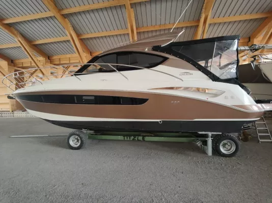 Bild: Bootsfolierung am Bodensee - Folierung Galeon 325HT 