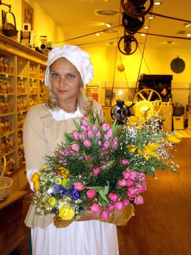 Bild: Kexerei lässt zum Internationalen Frauentag Blumen und Kekse sprechen