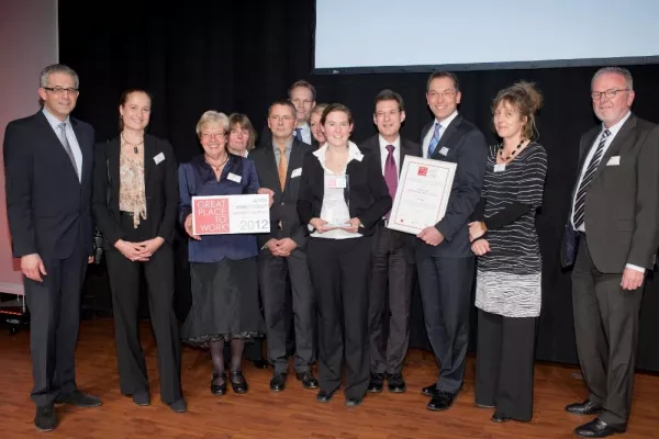 Bild: Platz 3: Schön Klinik Bad Bramstedt ist einer der "Besten Arbeitgeber im Gesundheitswesen 2012"