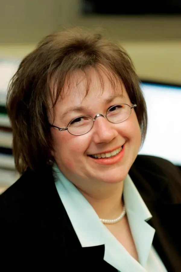 Iris Bumes-Kremser, Steuerberater bei SH+C in Regensburg