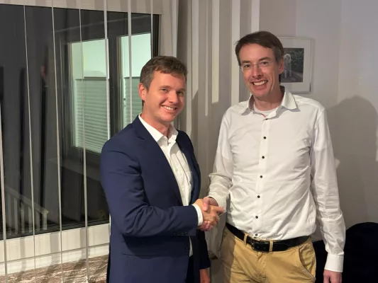 kbht und dhmp gründen kbht NEXT GmbH | TREU-GMBH Frankfurt wird Teil von kbht Bild: kbht und dhmp gründen kbht NEXT GmbH | TREU-GMBH Frankfurt wird Teil von kbht