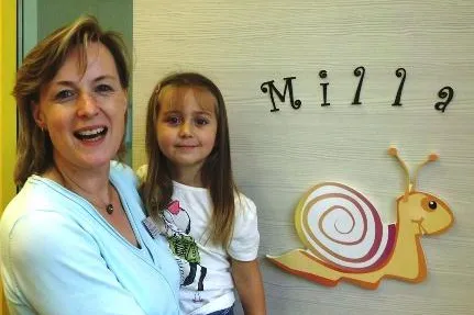 Bild: Schnecke Milla wirbt für gutes Hören: Maskottchen des neuen Kinder-HörCentrums in Münster hat nun einen Namen