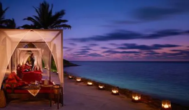 Bild: One&Only Reethi Rah: Traumurlaub und malerische Inspirationen auf den Malediven mit Künstler Gregory Burns