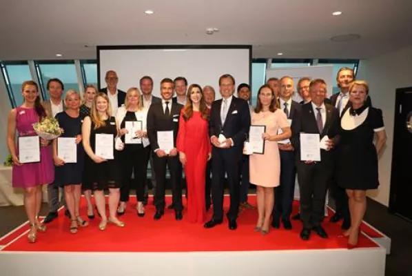 Bild: Die Wirtschaft hat gesprochen: Mandat erhält den Publikumspreis beim „Innovator des Jahres 2018“