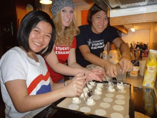 Experiment e.V. vermittelt ausländische Studierende über die Feiertage in deutsche Gastfamilien Bild: Experiment e.V. vermittelt ausländische Studierende über die Feiertage in deutsche Gastfamilien