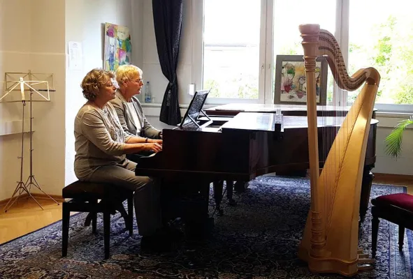 Bild: KONZERT: Der DTKV präsentiert die „Musikalische Kaffeestunde“. Von Erwachsenen für Erwachsene!