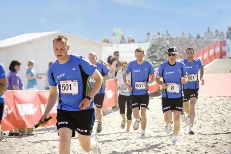 3, 2, 1 – vorbei! 600 Staffeln haben für den Lauf zwischen den Meeren gemeldet! Bild: 3, 2, 1 – vorbei! 600 Staffeln haben für den Lauf zwischen den Meeren gemeldet!