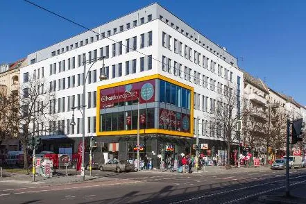 Bild: Berlin: PROJECT Immobilien verkauft neu errichtetes Büro- und Geschäftshaus in der Schönhauser Allee