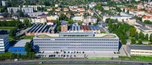 Bild: Größte Gewerbeimmobilie Geras wartet mit neuem Mieter auf: Vivet Immobilien AG zieht in den ElsterCube