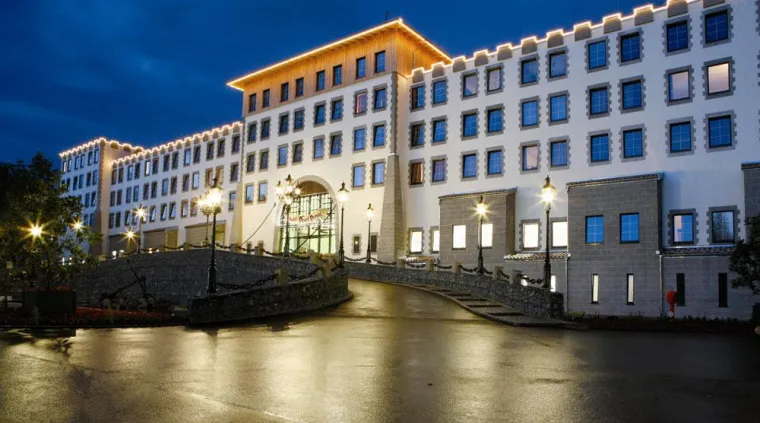 Bild: Die Schatzinsel unter den deutschen Erlebnishotels ist das beste Freizeitpark-Hotel Europas