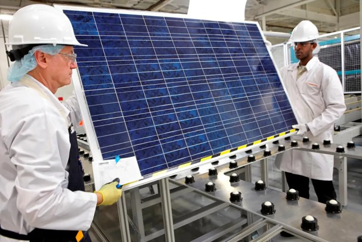 Solarmodul von Canadian Solar in der Produktionsanlage im kanadischen Guelph