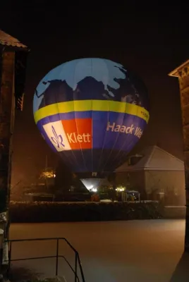 Bild: Adventsballooning am Schloss Huegenpoet, Essen