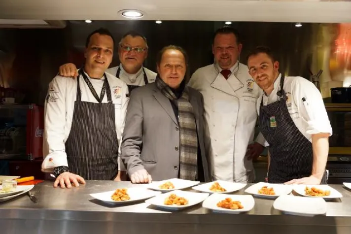 Bild: Meilenwerk auf der 25. Techno Classica: Kochen in Essen