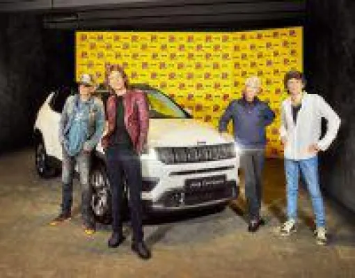 Bild: Rolling Stones und Jeep® Compass rocken Paris beim Abschlusskonzert der Europa-Tournee