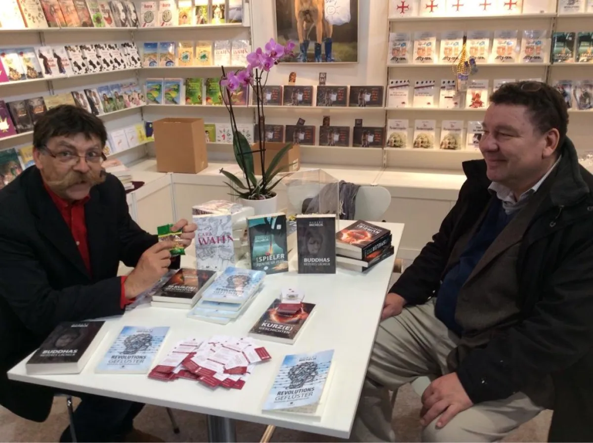 Hubert Michelis (rechts) auf der Leipziger Buchmesse 2019