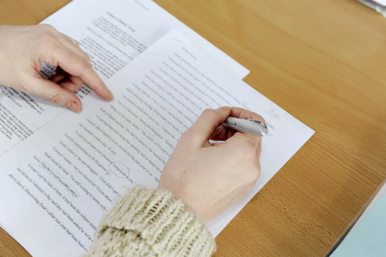 Mit Vertrauen zur fehlerfreien Abschlussarbeit! Bild: Mit Vertrauen zur fehlerfreien Abschlussarbeit!