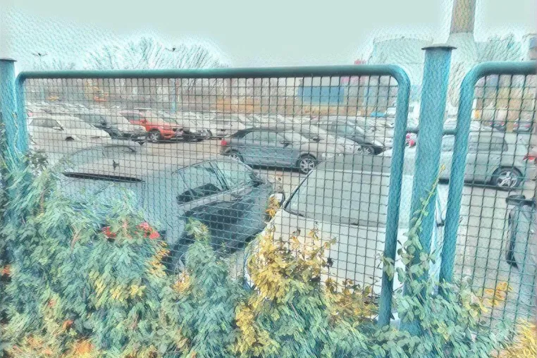 Parkplatz Flughafen Düsseldorf. Wo soll ich günstig parken? Bild: Parkplatz Flughafen Düsseldorf. Wo soll ich günstig parken?