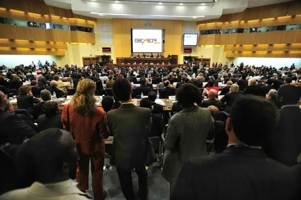 Wenn man mit dem Körper sprechen könnte. Internationale BEMER-Expertenkonferenz in Budapest. Bild: Wenn man mit dem Körper sprechen könnte. Internationale BEMER-Expertenkonferenz in Budapest.
