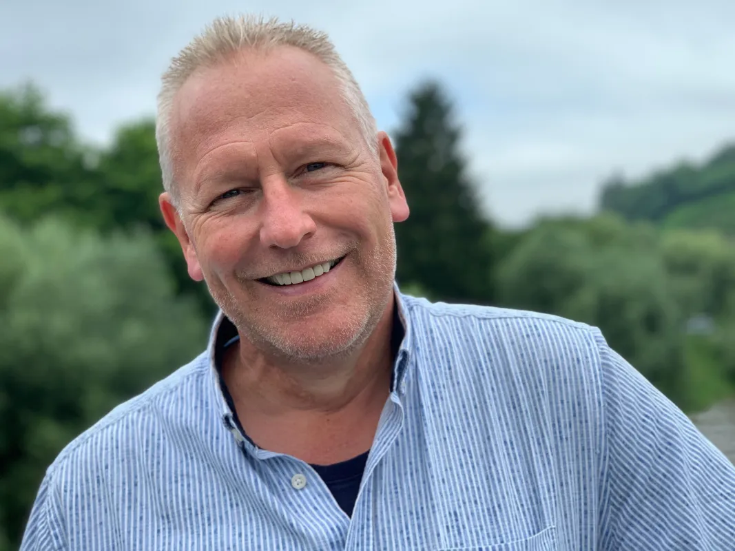 „Life Coach Frank Menninger – Experte für emotionale Balance und mentale Stärke“ (© Frank Menninger)